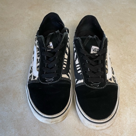 Women’s Animal Print Vans Sneakers, Size 7.5 - Picture 3 of 7